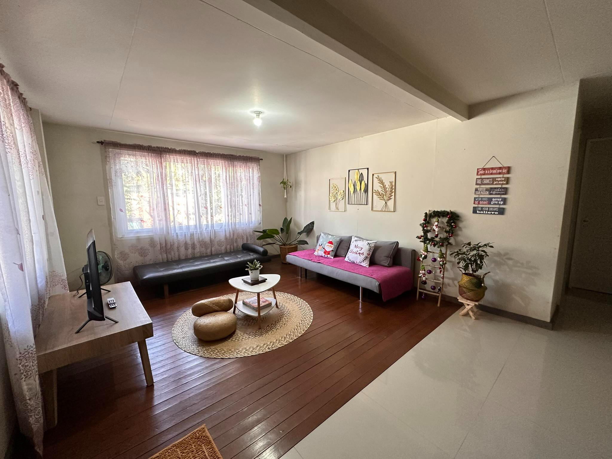 Unit 201 Sala